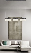 Nicki 330203-30 background.jpg